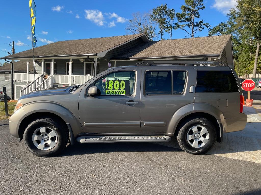 2006 Nissan Pathfinder SE