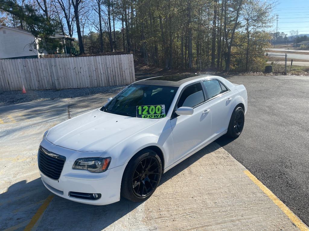 2014 Chrysler 300 S's photo