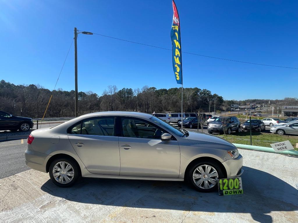 2013 Volkswagen Jetta SE's photo