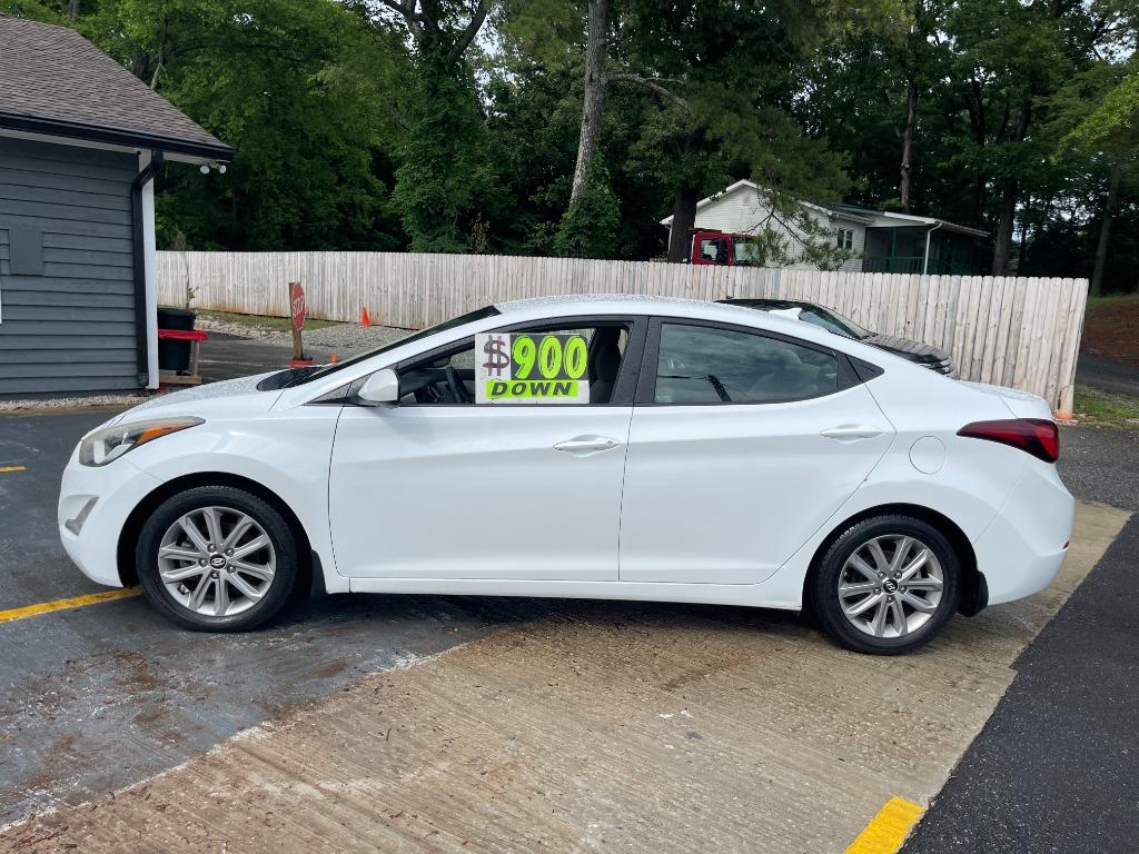 2016 Hyundai Elantra 1.8 SE M/T's photo
